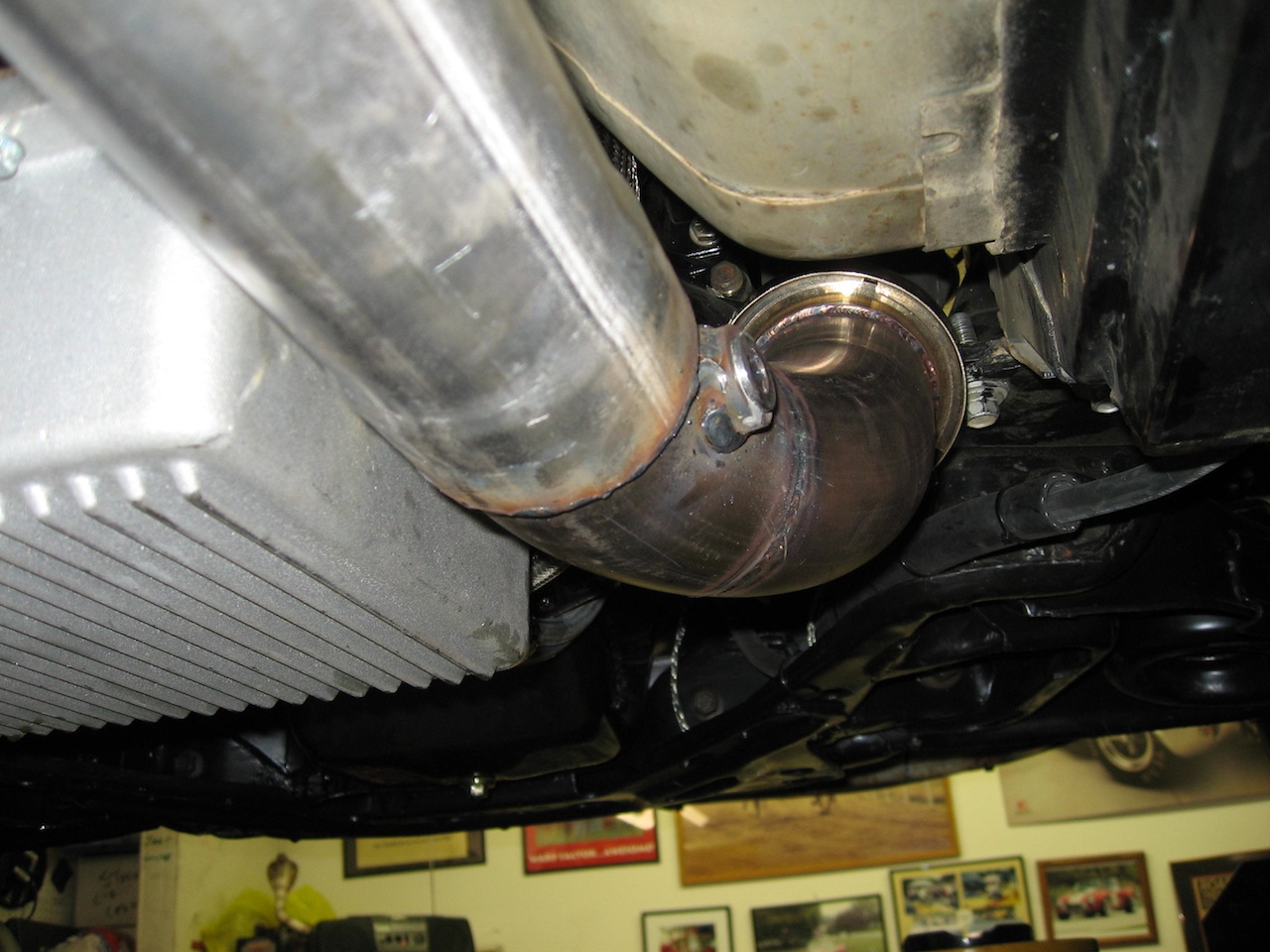 Header to headpipe and bung pass side web.jpg